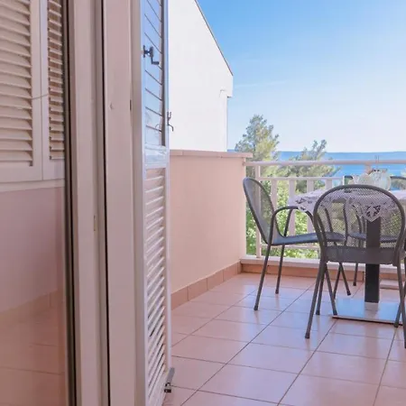 Apartman Kira * Makarska