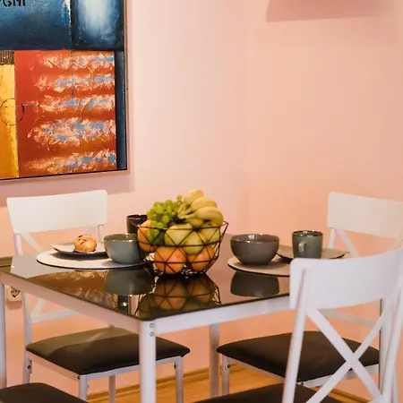 Lägenhet Apartman Kira