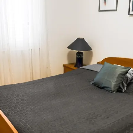 Apartman Kira Lägenhet Makarska